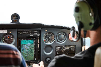 Fixed Wing Pilot Training in Illinois can dramatically reduce the time taken to earn your licenses and ratings because they have more resources available to get you through training, including larger fleets, more flight instructors, more advance flight simulators, and the use of a proven accelerated training program.