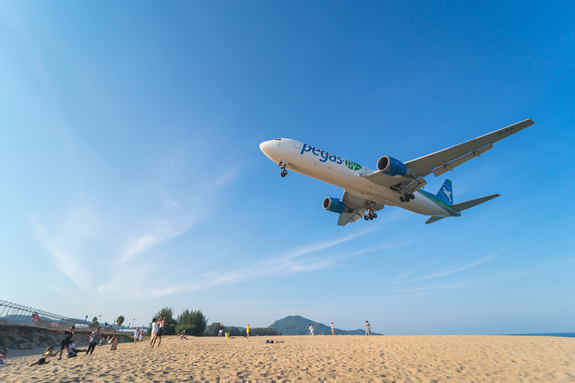 Becoming a commercial pilot: How much does it cost to become a commercial pilot?