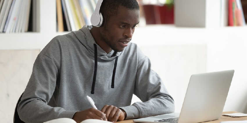 Online Aviation Schools in Oregon